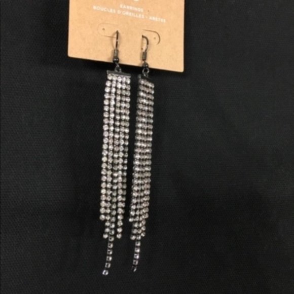 American Eagle Outfitters Jewelry - American Eagle Gatsby Look Earrings Dangle